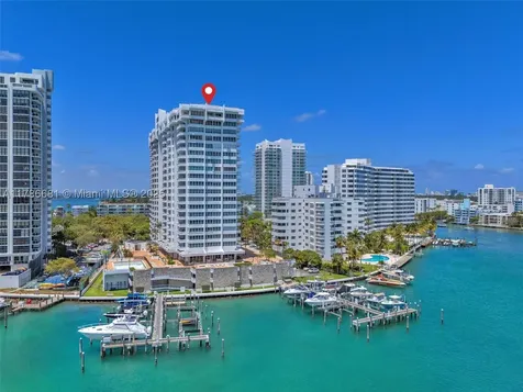 11 Island Avenue Miami Beach FL 33139