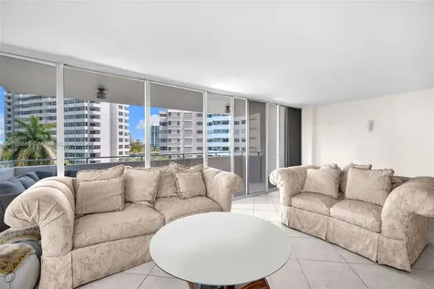 11 Island Avenue Miami Beach FL 33139