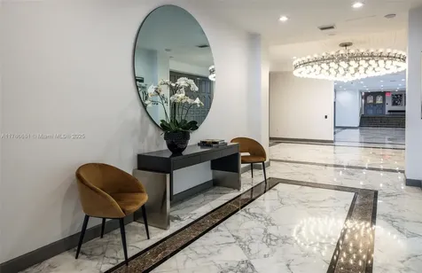 11 Island Avenue Miami Beach FL 33139