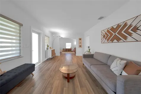 3953 SW 60th Avenue Miami FL 33155