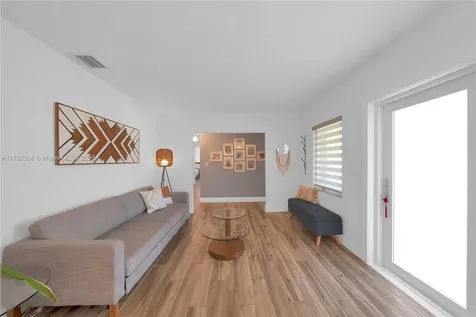 3953 SW 60th Avenue Miami FL 33155