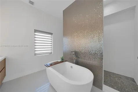 3953 SW 60th Avenue Miami FL 33155