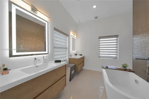 3953 SW 60th Avenue Miami FL 33155