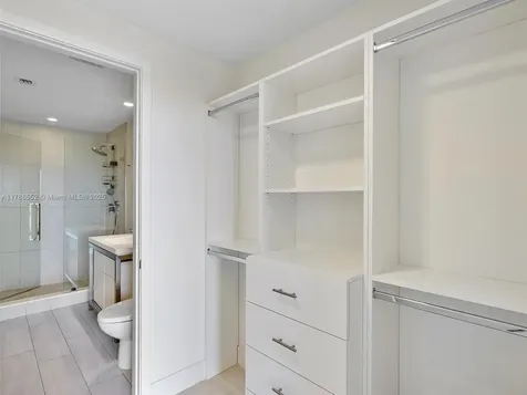 2000 Metropica Way Sunrise FL 33323