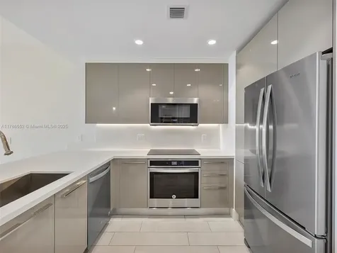 2000 Metropica Way Sunrise FL 33323