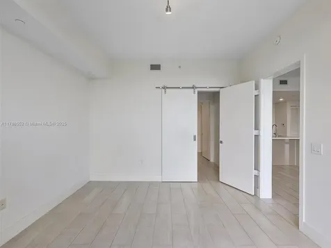 2000 Metropica Way Sunrise FL 33323