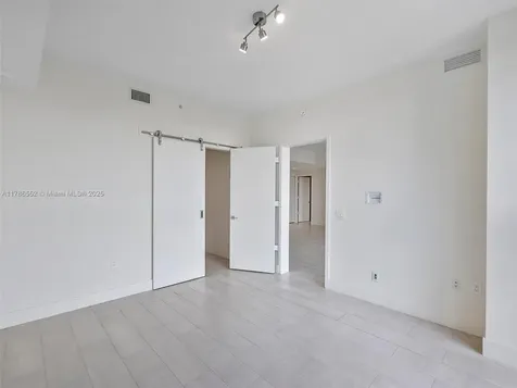 2000 Metropica Way Sunrise FL 33323