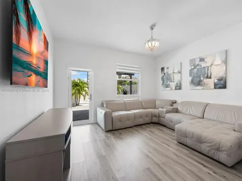 13503 SW 184th Terrace Miami FL 33177
