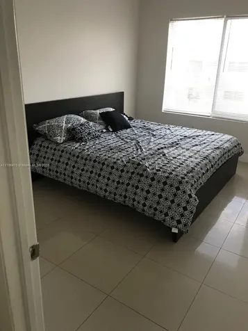 440 SW 5th Avenue Miami FL 33130