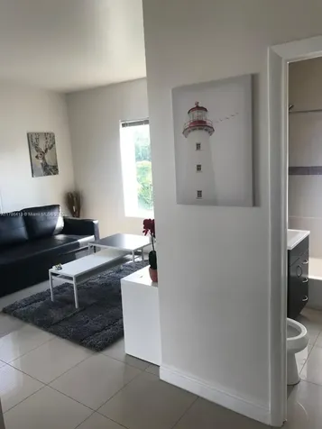 440 SW 5th Avenue Miami FL 33130