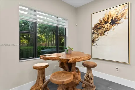 121 SW 127th Terrace Plantation FL 33325