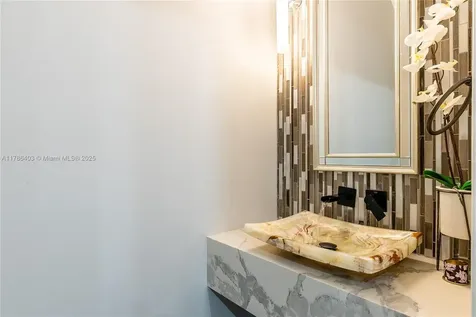 121 SW 127th Terrace Plantation FL 33325