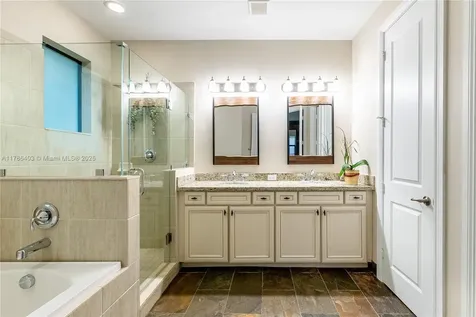 121 SW 127th Terrace Plantation FL 33325