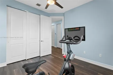 121 SW 127th Terrace Plantation FL 33325