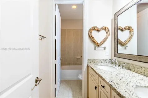 121 SW 127th Terrace Plantation FL 33325