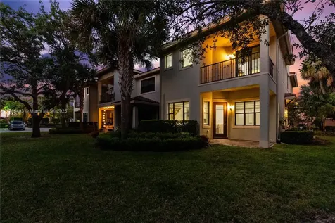 121 SW 127th Terrace Plantation FL 33325