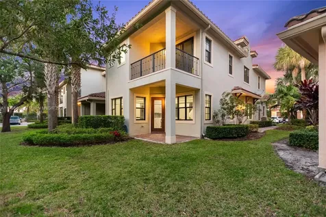 121 SW 127th Terrace Plantation FL 33325