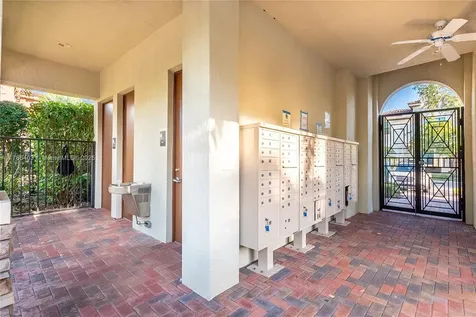 121 SW 127th Terrace Plantation FL 33325
