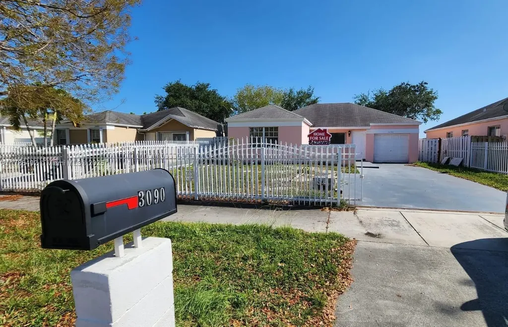 3090 NW 203rd Terrace Miami Gardens FL 33056