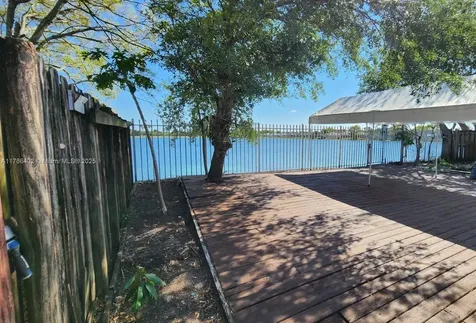3090 NW 203rd Terrace Miami Gardens FL 33056