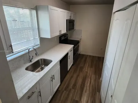 3090 NW 203rd Terrace Miami Gardens FL 33056