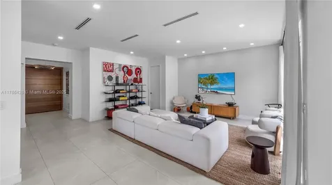 10603 NE 11th Avenue Miami Shores FL 33138