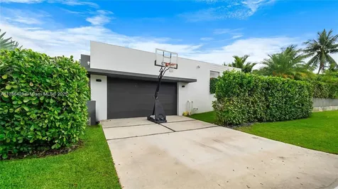 10603 NE 11th Avenue Miami Shores FL 33138