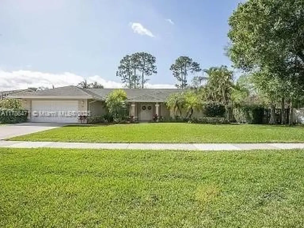 710 Daffodil Drive Wellington FL 33414