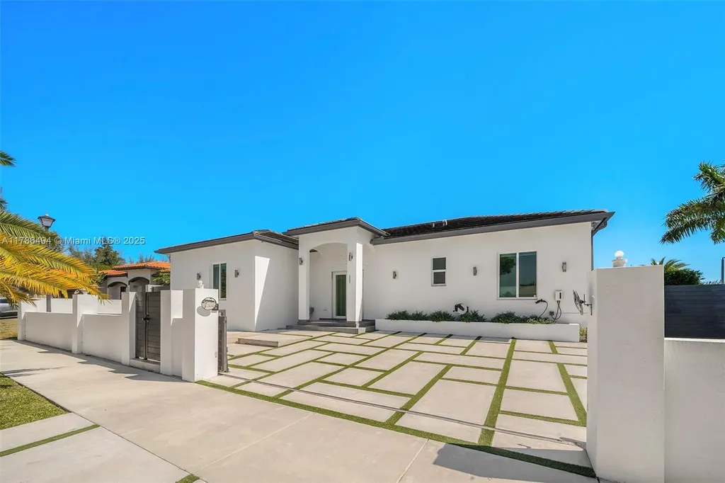 20501 SW 79th Court Cutler Bay FL 33189