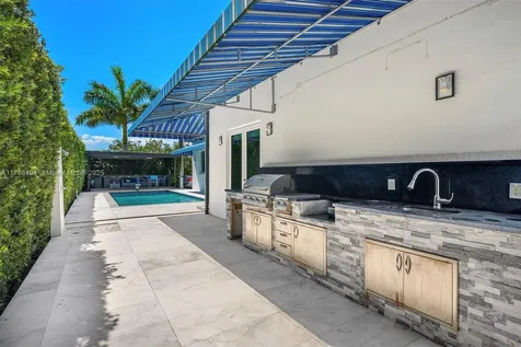 20501 SW 79th Court Cutler Bay FL 33189