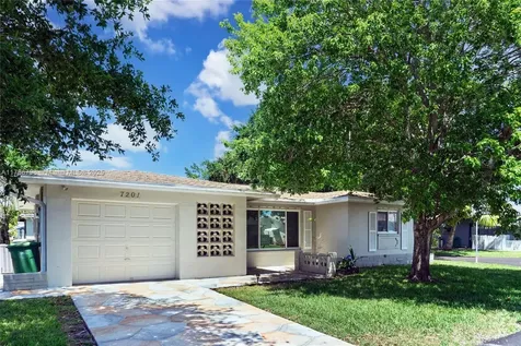 7201 NW 57th Court Tamarac FL 33321