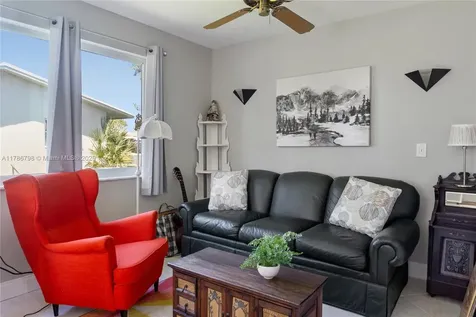 7201 NW 57th Court Tamarac FL 33321