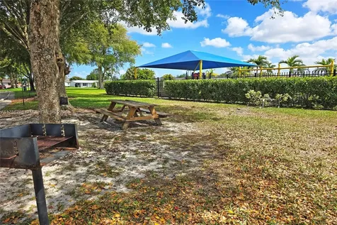 7201 NW 57th Court Tamarac FL 33321