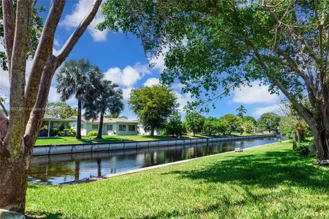 7201 NW 57th Court Tamarac FL 33321