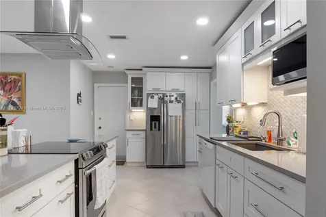 7201 NW 57th Court Tamarac FL 33321