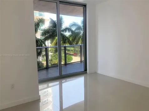 488 NE 18th Street Miami FL 33132