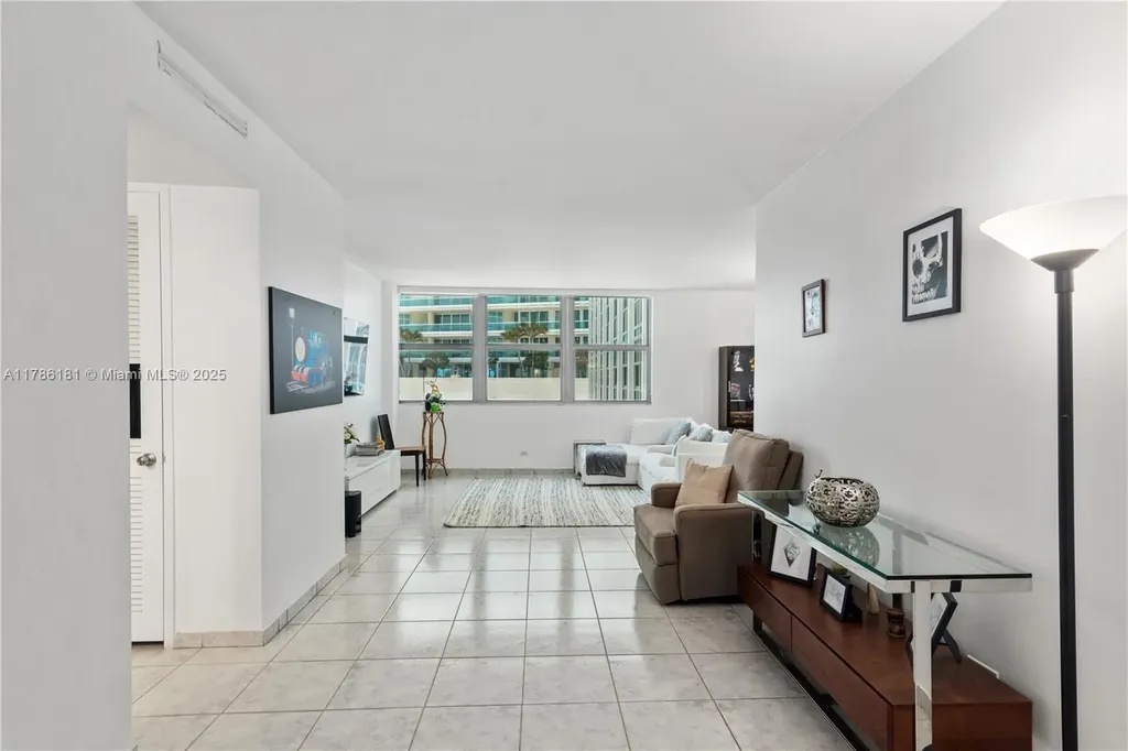 5055 Collins Avenue Miami Beach FL 33140