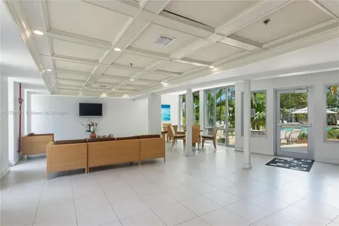 5055 Collins Avenue Miami Beach FL 33140