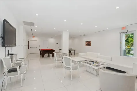 5055 Collins Avenue Miami Beach FL 33140