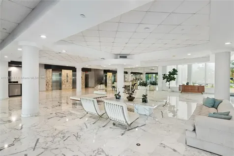 5055 Collins Avenue Miami Beach FL 33140