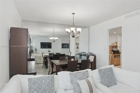 5055 Collins Avenue Miami Beach FL 33140