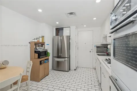 5055 Collins Avenue Miami Beach FL 33140
