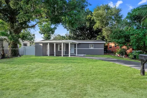 335 NE 161st Street Miami FL 33162
