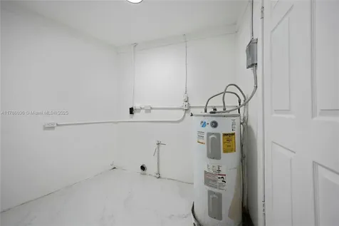 335 NE 161st Street Miami FL 33162