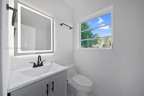 335 NE 161st Street Miami FL 33162