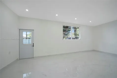 335 NE 161st Street Miami FL 33162