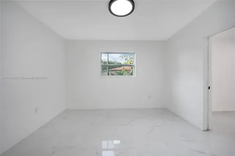 335 NE 161st Street Miami FL 33162
