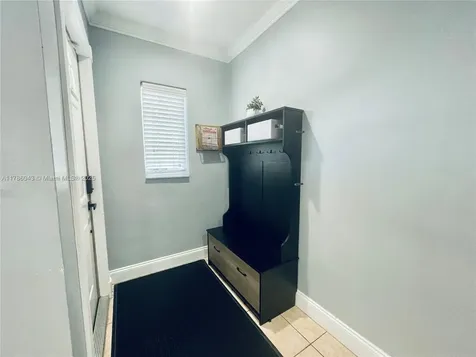 1601 N 73rd Terrace Hollywood FL 33024