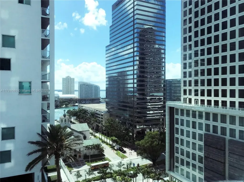 55 SE 6th Street Miami FL 33131