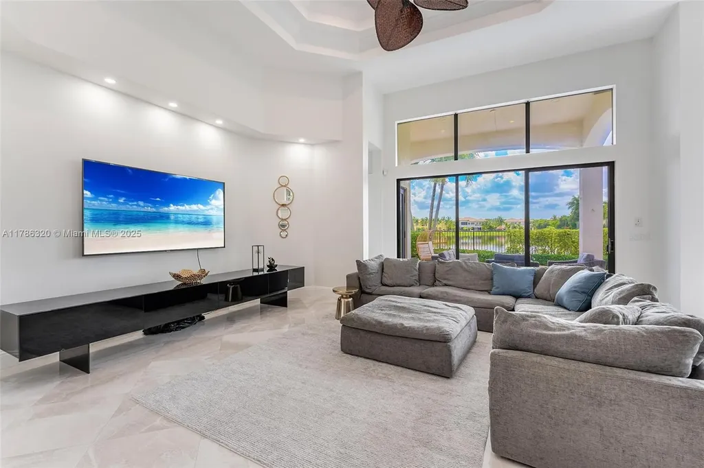 17937 Villa Club Way Boca Raton FL 33496